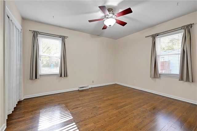 405 W 101st Street, Kansas City, MO 64114