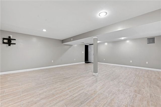 405 W 101st Street, Kansas City, MO 64114