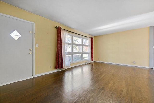 405 W 101st Street, Kansas City, MO 64114