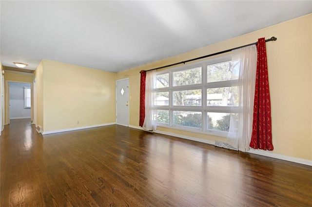 405 W 101st Street, Kansas City, MO 64114