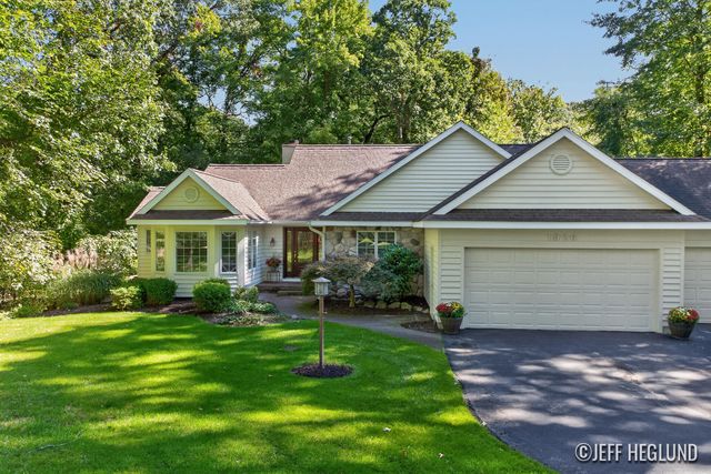 1926 Country Brook Drive Se, Cascade Twp, MI 49301