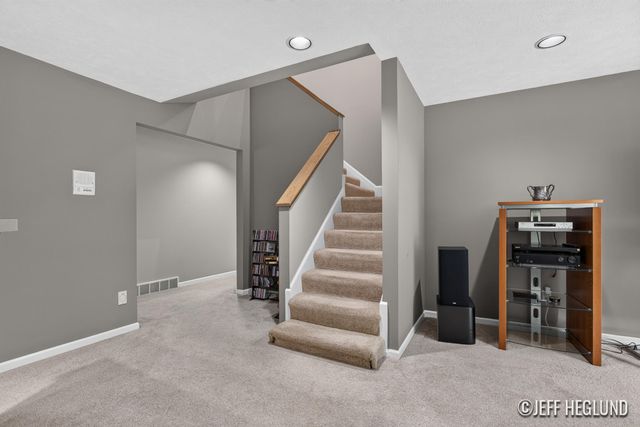 1926 Country Brook Drive Se, Cascade Twp, MI 49301