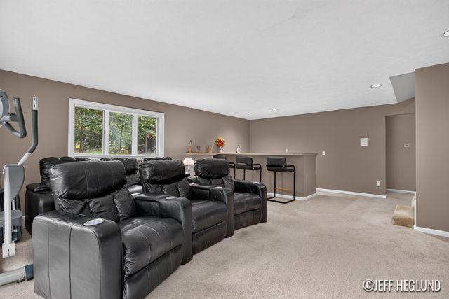 1926 Country Brook Drive Se, Cascade Twp, MI 49301