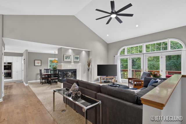 1926 Country Brook Drive Se, Cascade Twp, MI 49301