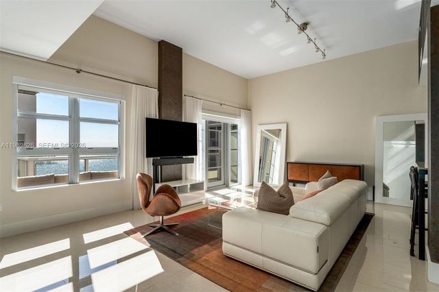 3739 Collins Ave N-604, Miami Beach, FL 33140