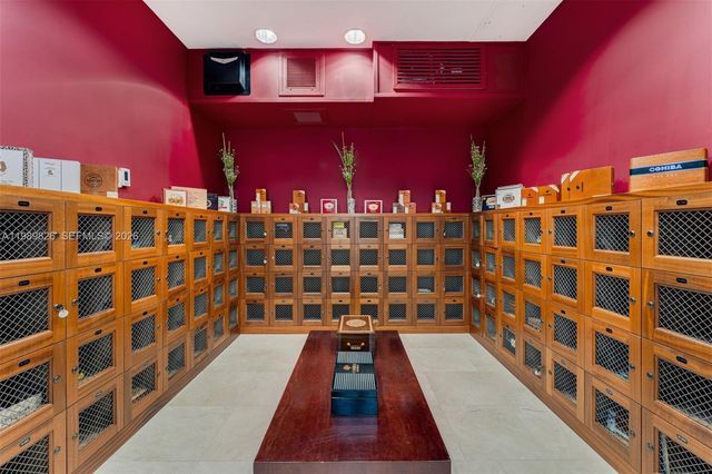 3739 Collins Ave N-604, Miami Beach, FL 33140