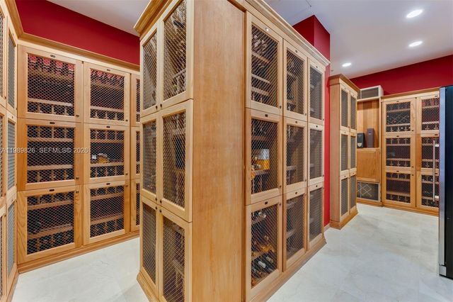 3739 Collins Ave N-604, Miami Beach, FL 33140