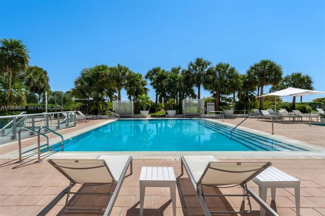 3739 Collins Ave N-604, Miami Beach, FL 33140