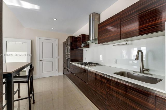 3739 Collins Ave N-604, Miami Beach, FL 33140