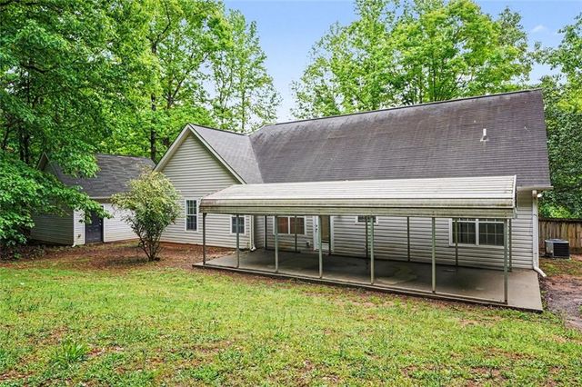 240 Dillion Drive, Hampton, GA 30228