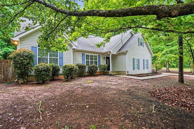240 Dillion Drive, Hampton, GA 30228