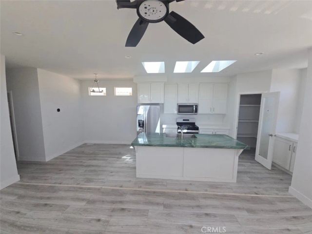 432 S Harbor 1010, Santa Ana, CA 92704