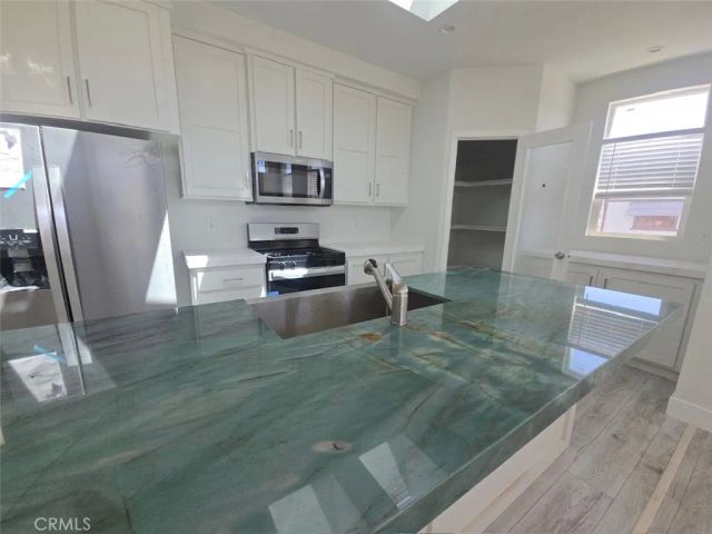432 S Harbor 1010, Santa Ana, CA 92704