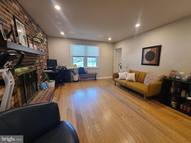 2105 HEMLOCK, West Norriton, PA 19403