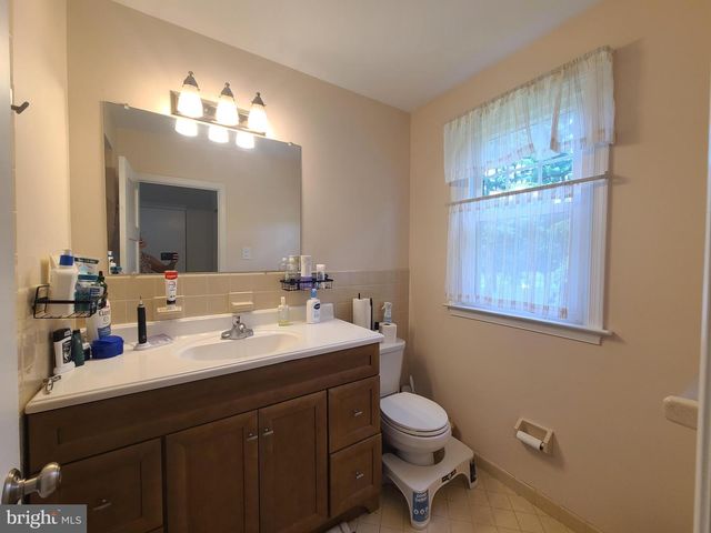 2105 HEMLOCK, West Norriton, PA 19403