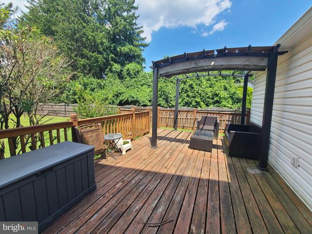 2105 HEMLOCK, West Norriton, PA 19403