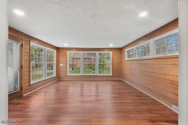 17419 Fernway Road, Shaker Heights, OH 44120