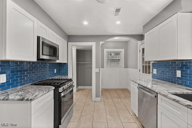 17419 Fernway Road, Shaker Heights, OH 44120