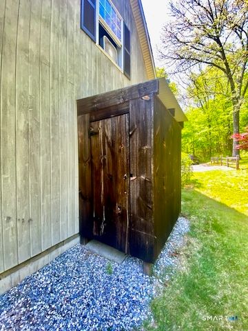 19 Moodus Leesville Road, East Haddam, CT 06469