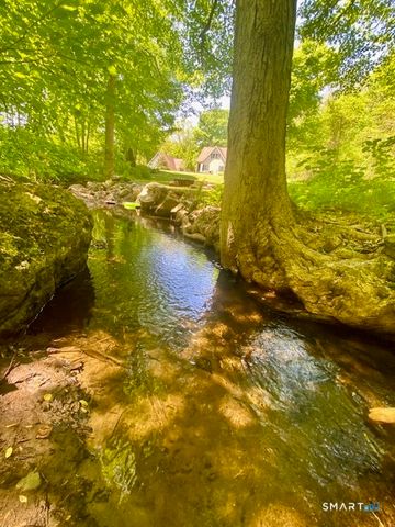 19 Moodus Leesville Road, East Haddam, CT 06469