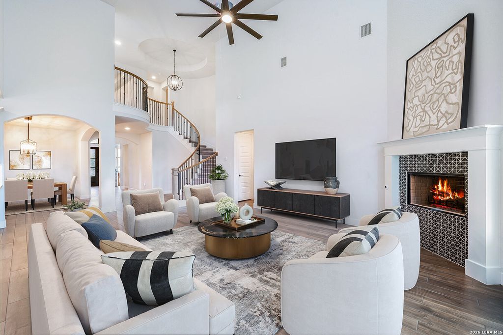 30137 Valley Run, Fair Oaks Ranch, TX 78015