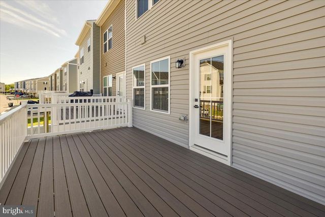 9390 TANFIELD DR, Fredericksburg, VA 22408