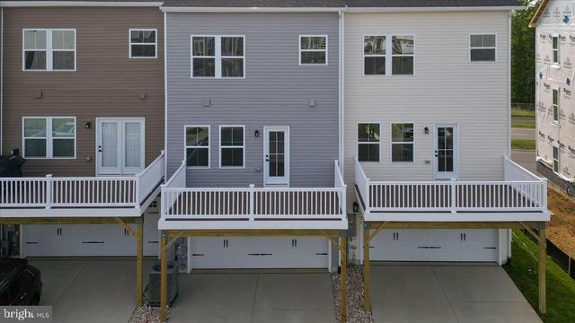 9390 TANFIELD DR, Fredericksburg, VA 22408
