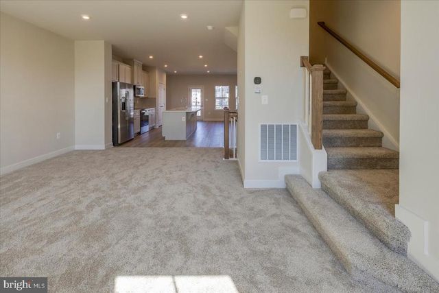 9390 TANFIELD DR, Fredericksburg, VA 22408