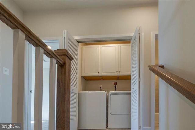 9390 TANFIELD DR, Fredericksburg, VA 22408