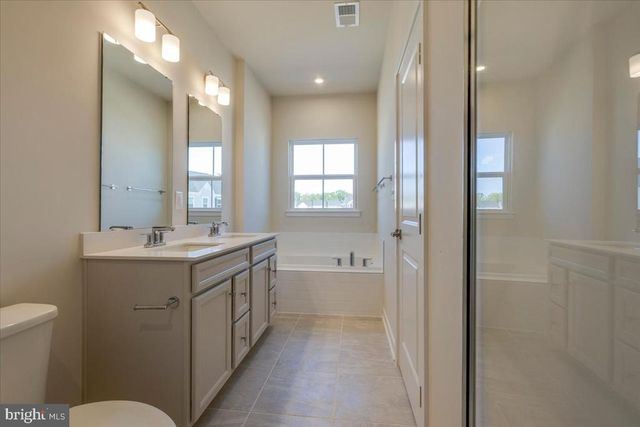 9390 TANFIELD DR, Fredericksburg, VA 22408