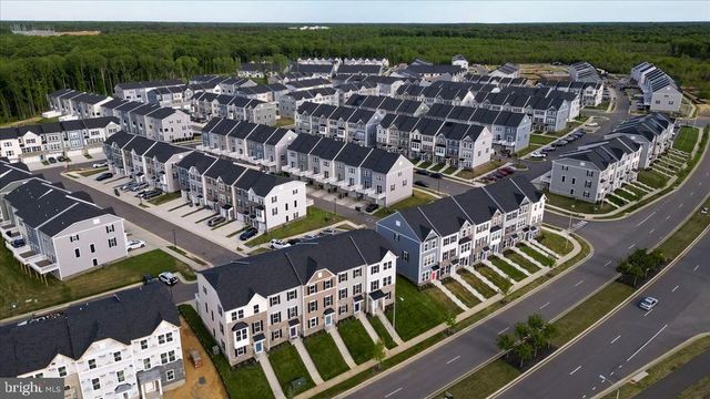 9390 TANFIELD DR, Fredericksburg, VA 22408