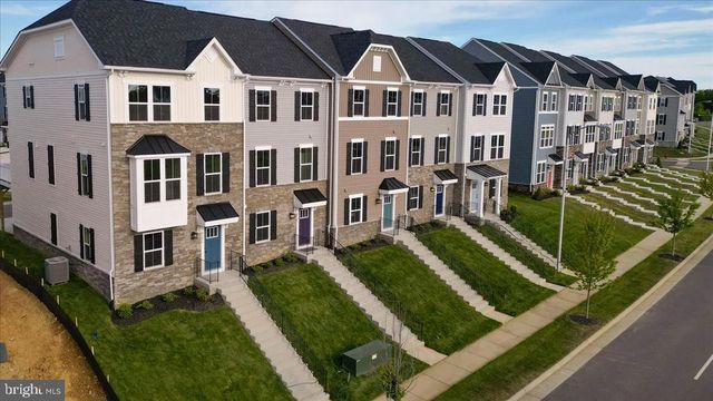 9390 TANFIELD DR, Fredericksburg, VA 22408