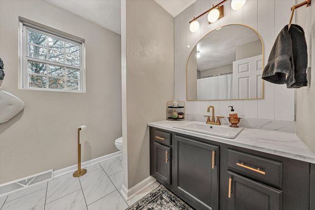 1328 Morewood RD, Hardy, VA 24101