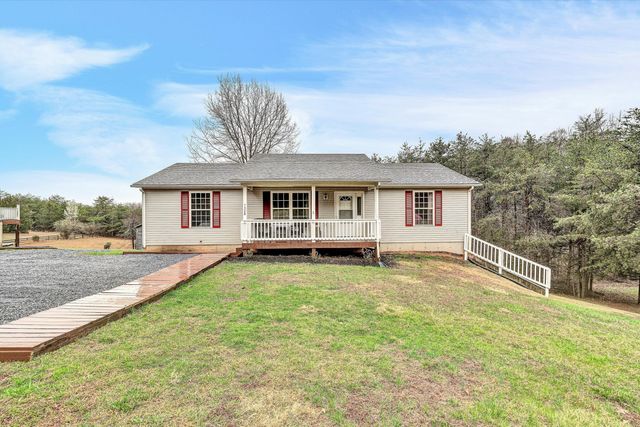 1328 Morewood RD, Hardy, VA 24101