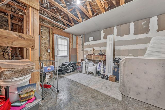 1328 Morewood RD, Hardy, VA 24101