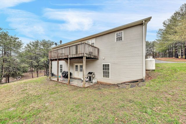 1328 Morewood RD, Hardy, VA 24101