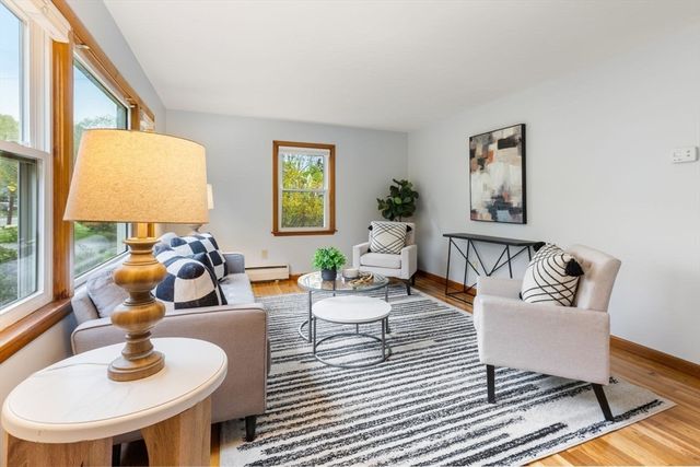 128 Dale St, Boston, MA 02131