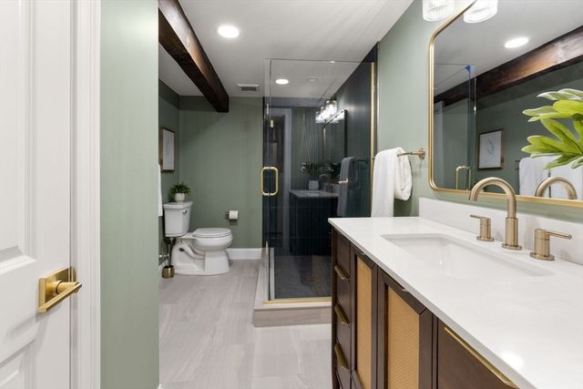 128 Dale St, Boston, MA 02131