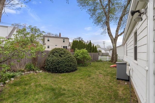 128 Dale St, Boston, MA 02131