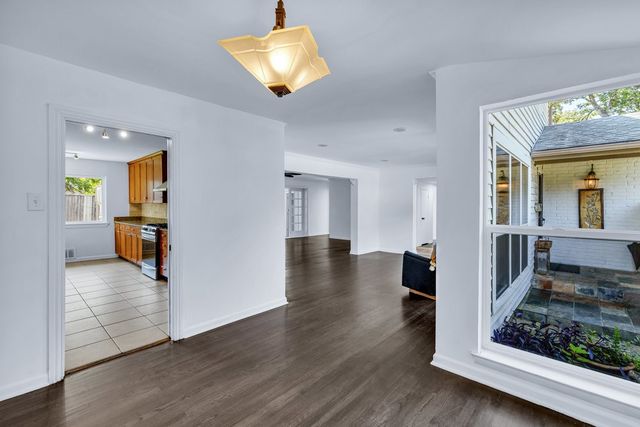 312 W Rio Grande Street, Garland, TX 75041
