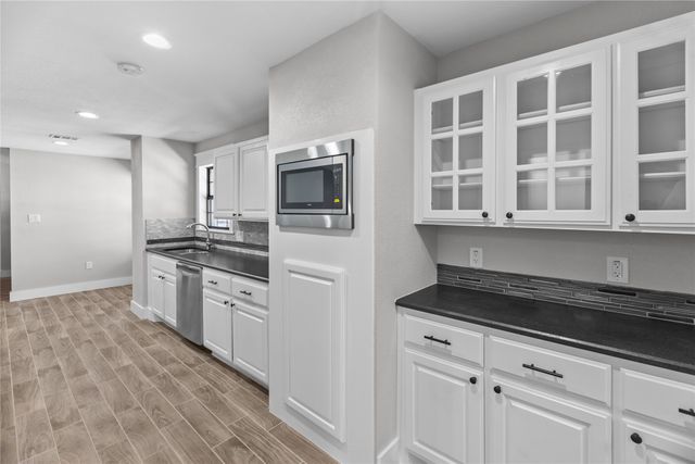 412 N Pearson Street, Godley, TX 76044