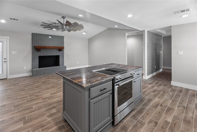 412 N Pearson Street, Godley, TX 76044