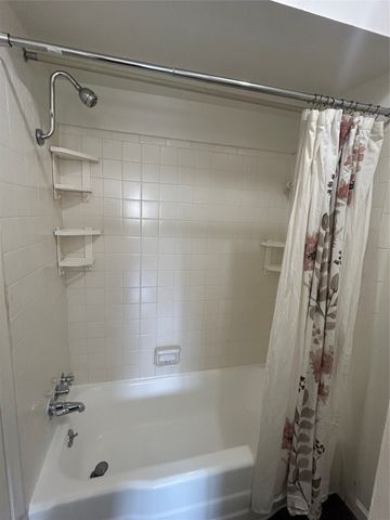 5014 Les Chateaux Drive 230, Dallas, TX 75235