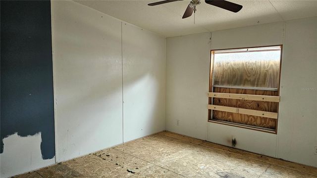 225 SKYLINE DRIVE, Lady Lake, FL 32159