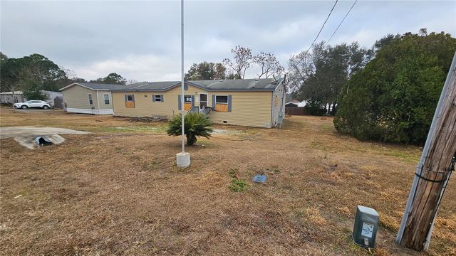 225 SKYLINE DRIVE, Lady Lake, FL 32159