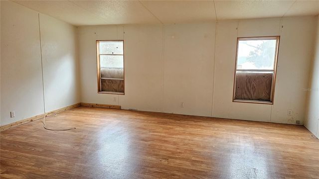 225 SKYLINE DRIVE, Lady Lake, FL 32159