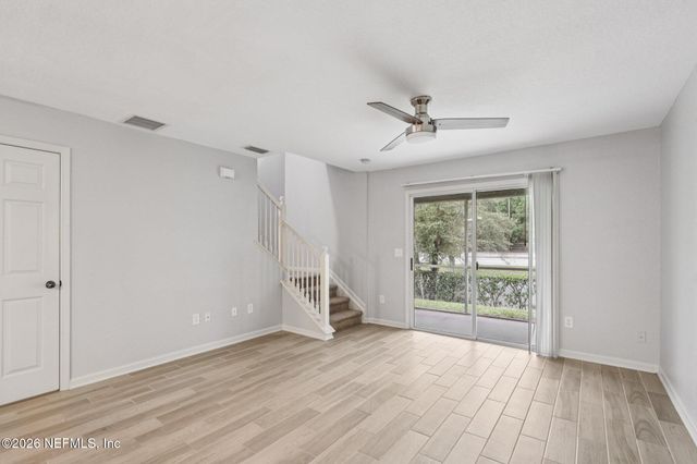 8550 ARGYLE BUSINESS Loop 1507, Jacksonville, FL 32244