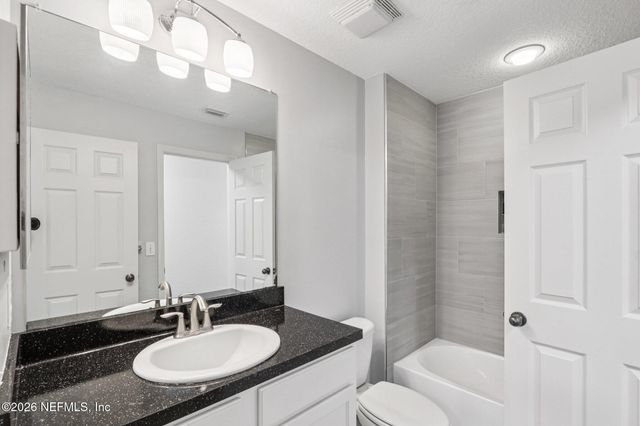 8550 ARGYLE BUSINESS Loop 1507, Jacksonville, FL 32244