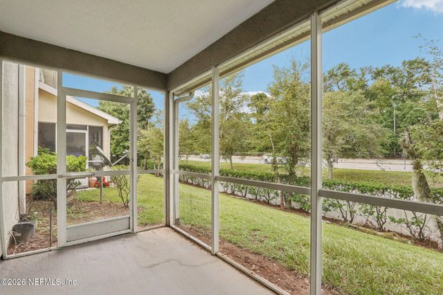 8550 ARGYLE BUSINESS Loop 1507, Jacksonville, FL 32244