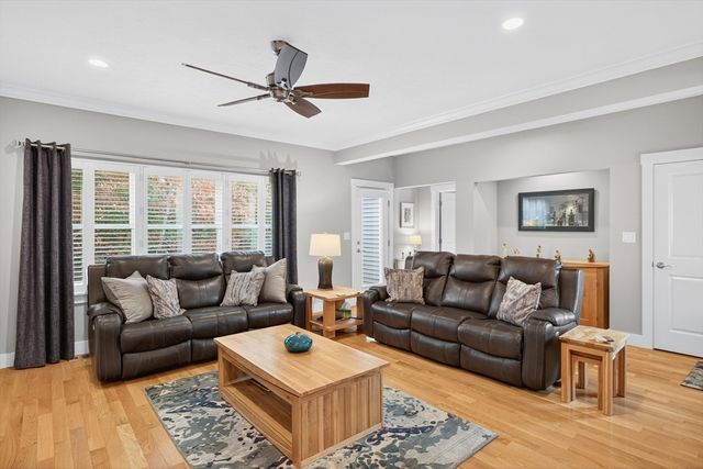 4 Jamison Way 4, Plymouth, MA 02360